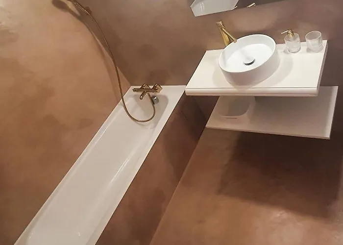 דירה Prestige, Calme & Terrasse Ensoleillee *