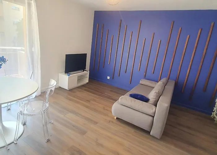 דירה Prestige, Calme & Terrasse Ensoleillee *